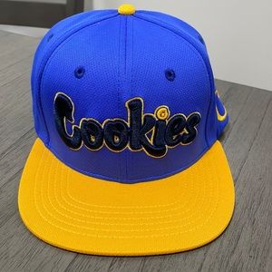 Brand new Cookies Brand SnapBack hat. blue & yellow